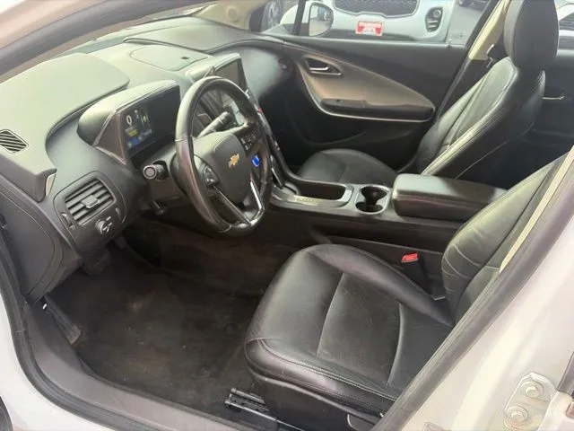 Chevrolet Volt photo 15