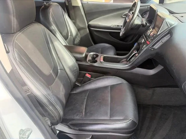 Chevrolet Volt photo 20