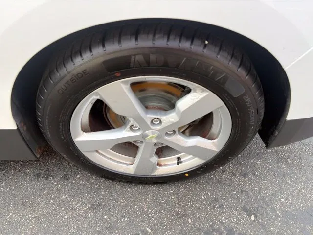 Chevrolet Volt photo 25