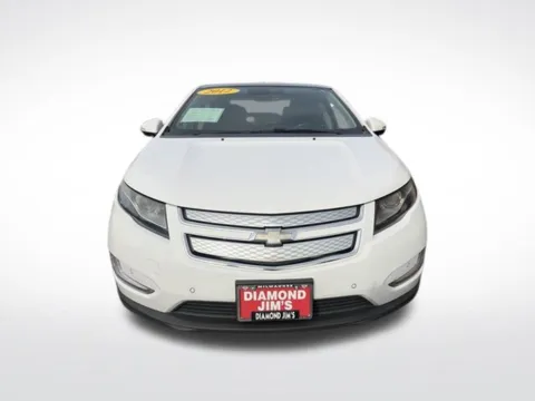 Photos of 2012 Chevrolet Volt for sale in Milwaukee, WI at Diamond Jim's West Allis