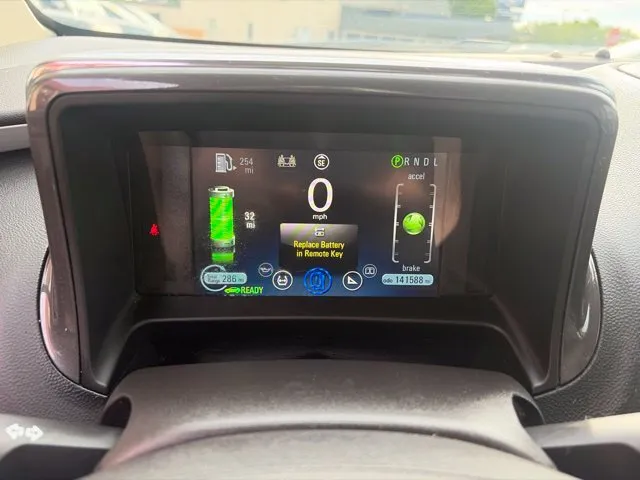 Chevrolet Volt photo 11