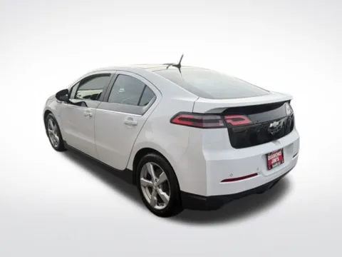 More photos of 2012 Chevrolet Volt at Diamond Jim's West Allis, WI