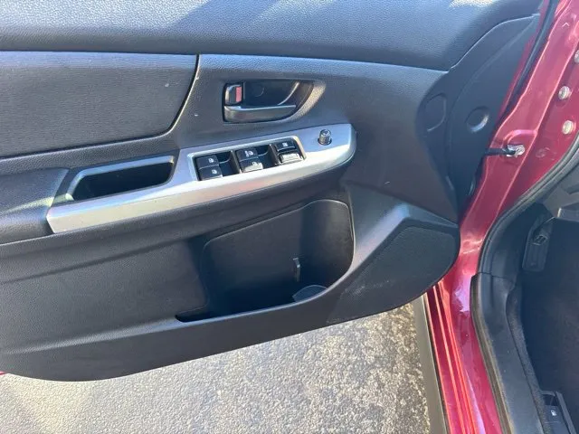 Subaru Crosstrek photo 9
