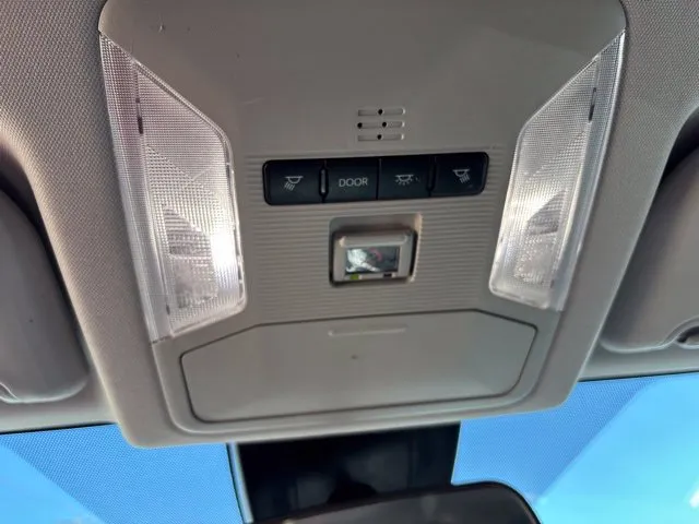 Toyota RAV4 photo 14
