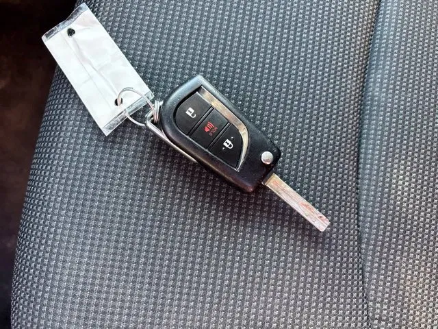Toyota RAV4 photo 29