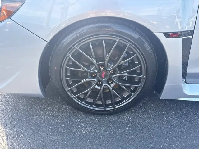 Subaru WRX photo 9