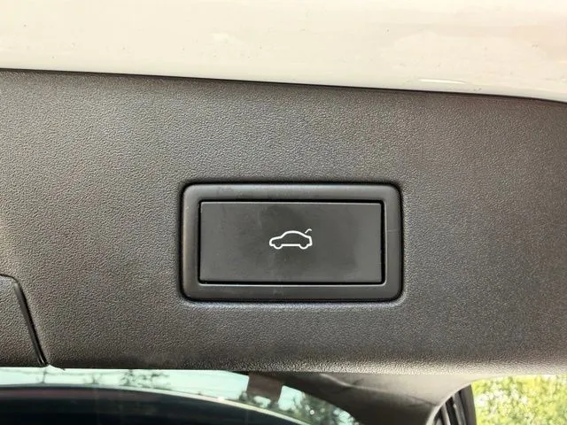 Volkswagen ID.4 photo 23