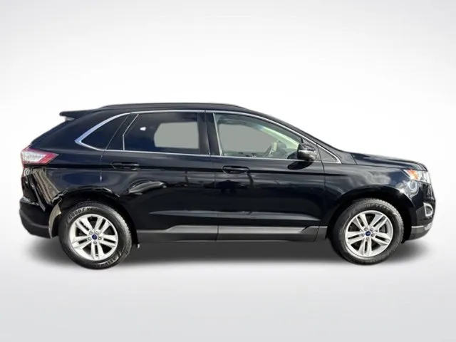Ford Edge photo 8
