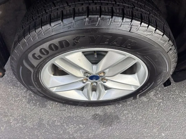 Ford Edge photo 25