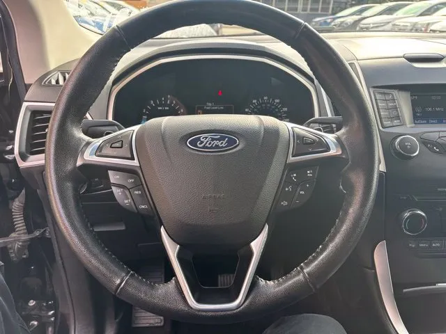 Ford Edge photo 10