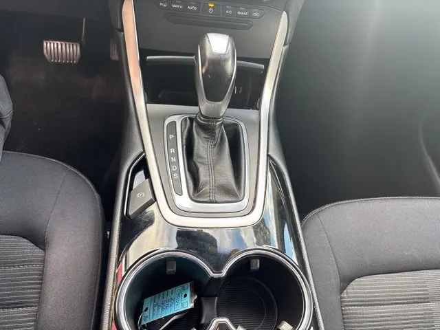 Ford Edge photo 13