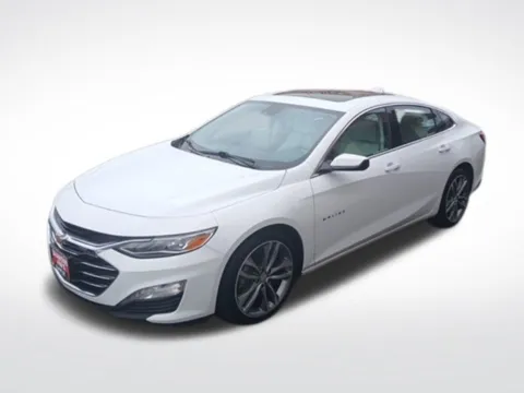 White 2024 Chevrolet Malibu LT for sale in Milwaukee, WI