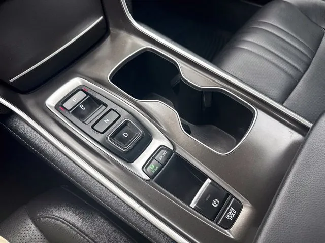 Honda Accord photo 33