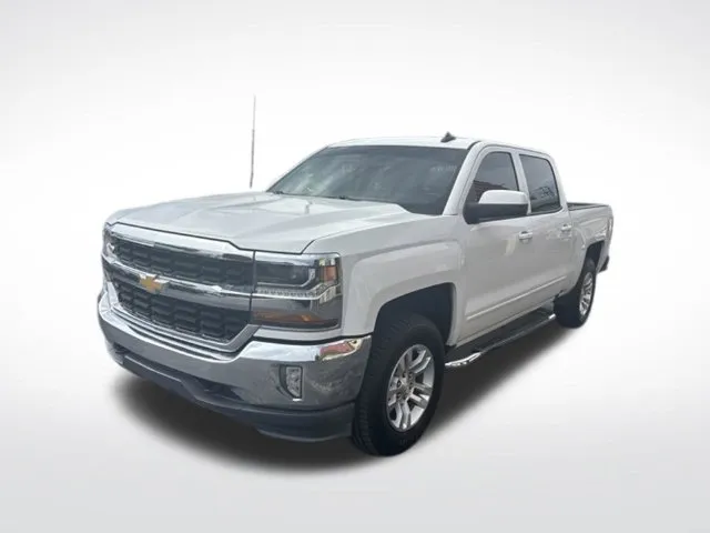 Chevrolet Silverado photo 3