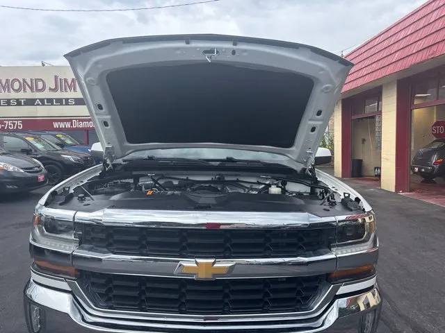 Chevrolet Silverado photo 17