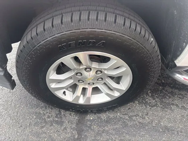 Chevrolet Silverado photo 19
