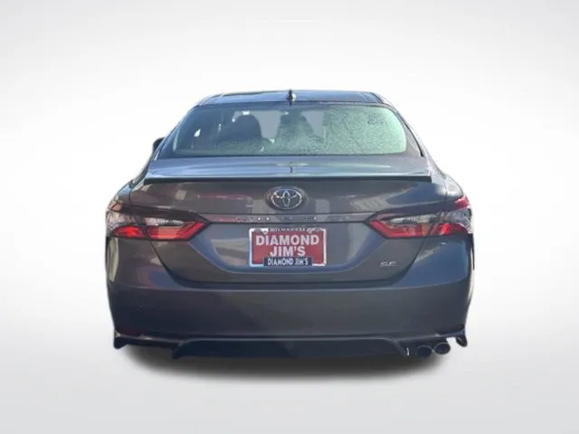 Toyota Camry photo 6