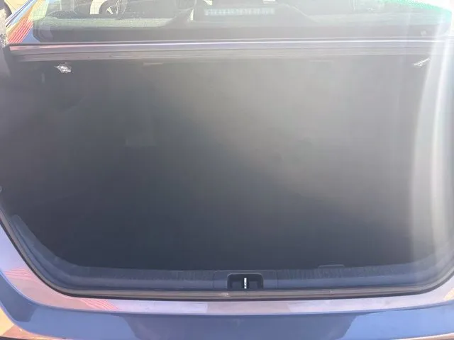 Toyota Camry photo 18