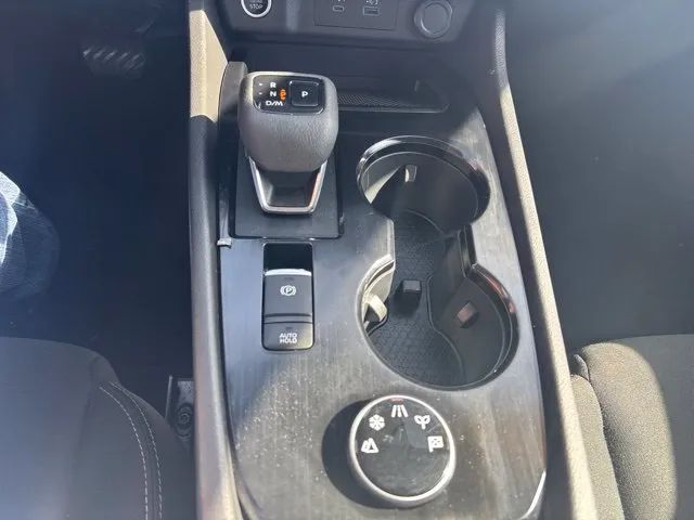 Nissan Rogue photo 13