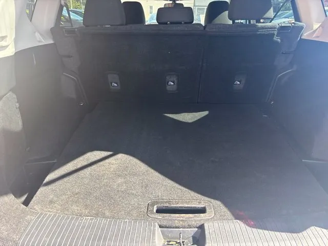 Nissan Rogue photo 18