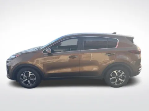 More photos of 2021 Kia Sportage LX at Diamond Jim's West Allis, WI