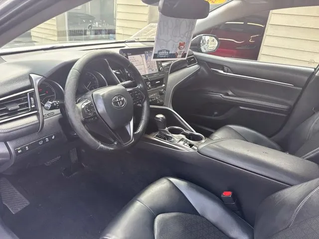 Toyota Camry photo 10