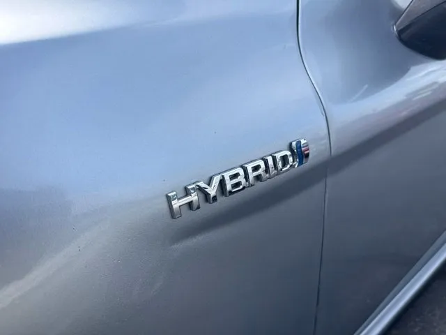 Toyota Camry photo 8