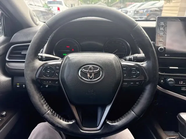 Toyota Camry photo 18