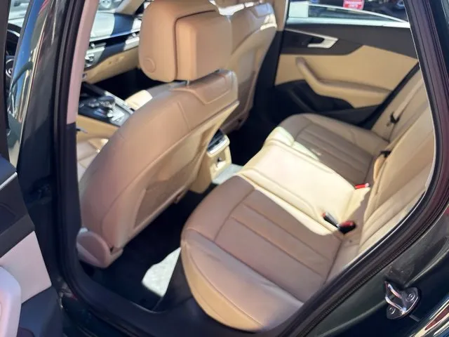 Audi A4 photo 16