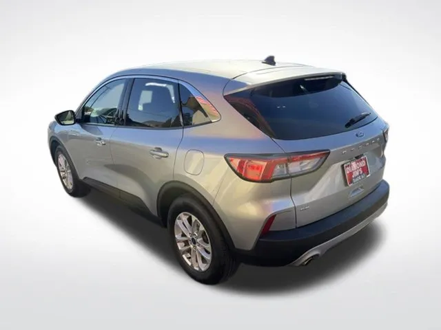 Ford Escape photo 8