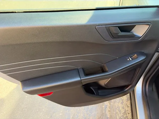 Ford Escape photo 30