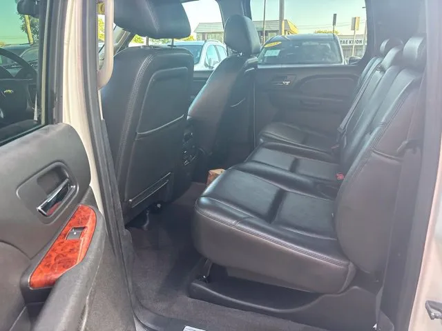 Chevrolet Avalanche photo 17