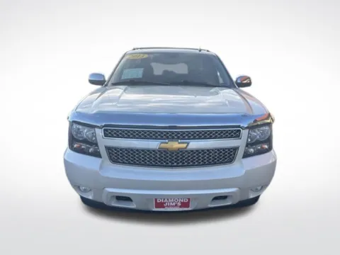 Photos of 2013 Chevrolet Avalanche 1500 LTZ for sale in Milwaukee, WI at Diamond Jim's West Allis