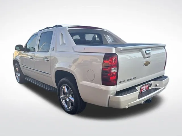 Chevrolet Avalanche photo 5
