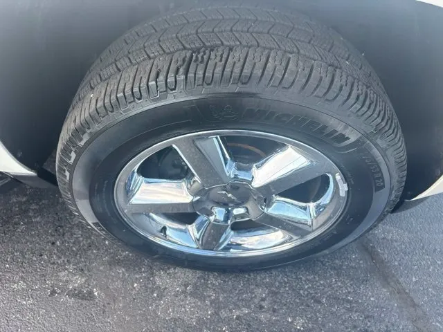 Chevrolet Avalanche photo 29