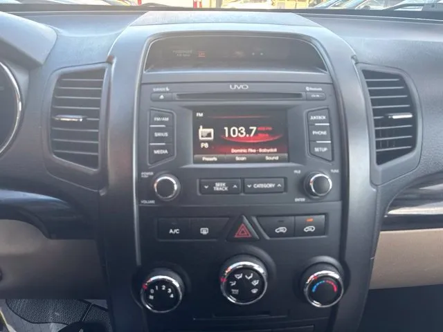 Kia Sorento photo 12
