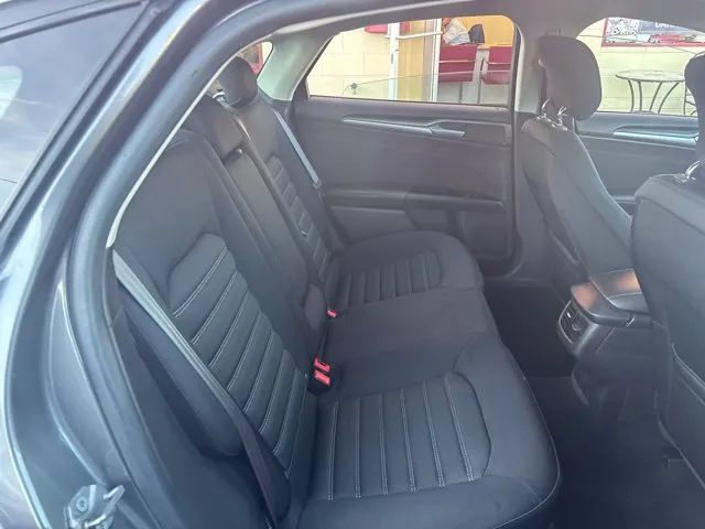 Ford Fusion photo 21