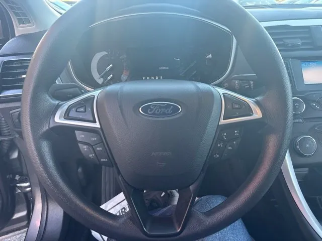 Ford Fusion photo 11
