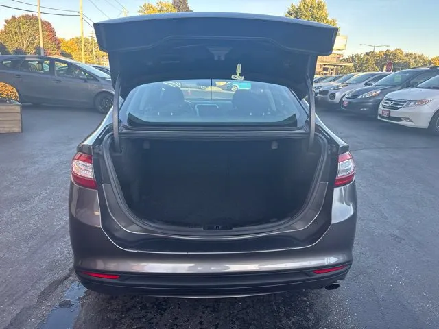 Ford Fusion photo 19