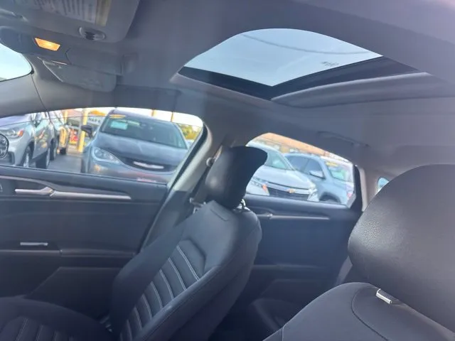 Ford Fusion photo 16