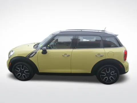 Photos of 2012 MINI Cooper S Countryman for sale in Milwaukee, WI at Diamond Jim's West Allis