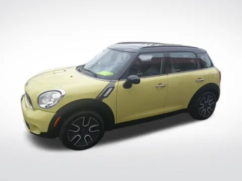 Photos of 2012 MINI Cooper S Countryman for sale in Milwaukee, WI at Diamond Jim's West Allis