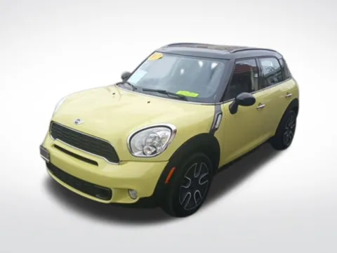 More photos of 2012 MINI Cooper S Countryman at Diamond Jim's West Allis, WI