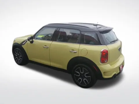 Another view of 2012 MINI Cooper S Countryman for sale in Milwaukee, WI at Diamond Jim's West Allis
