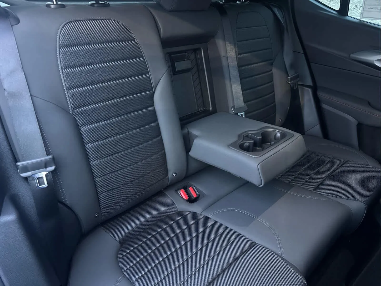 2025 Dodge Hornet GT - Photo 37