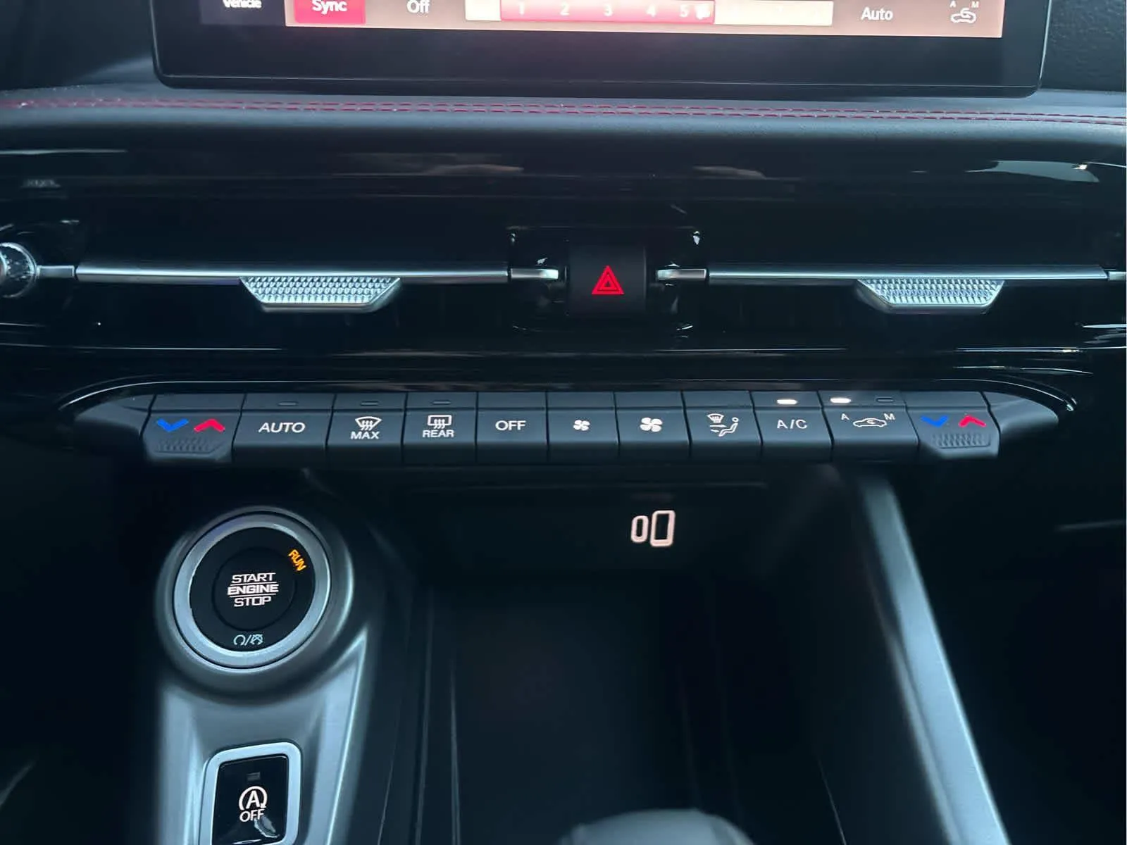 2025 Dodge Hornet GT - Photo 14