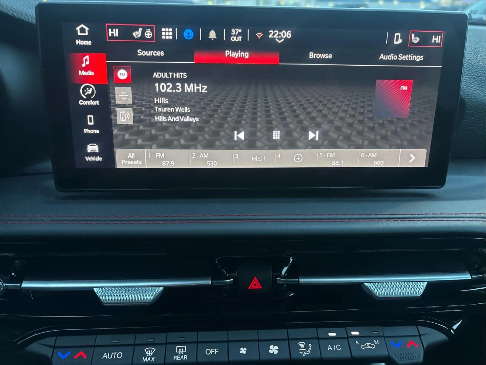 2025 Dodge Hornet GT - Photo 17