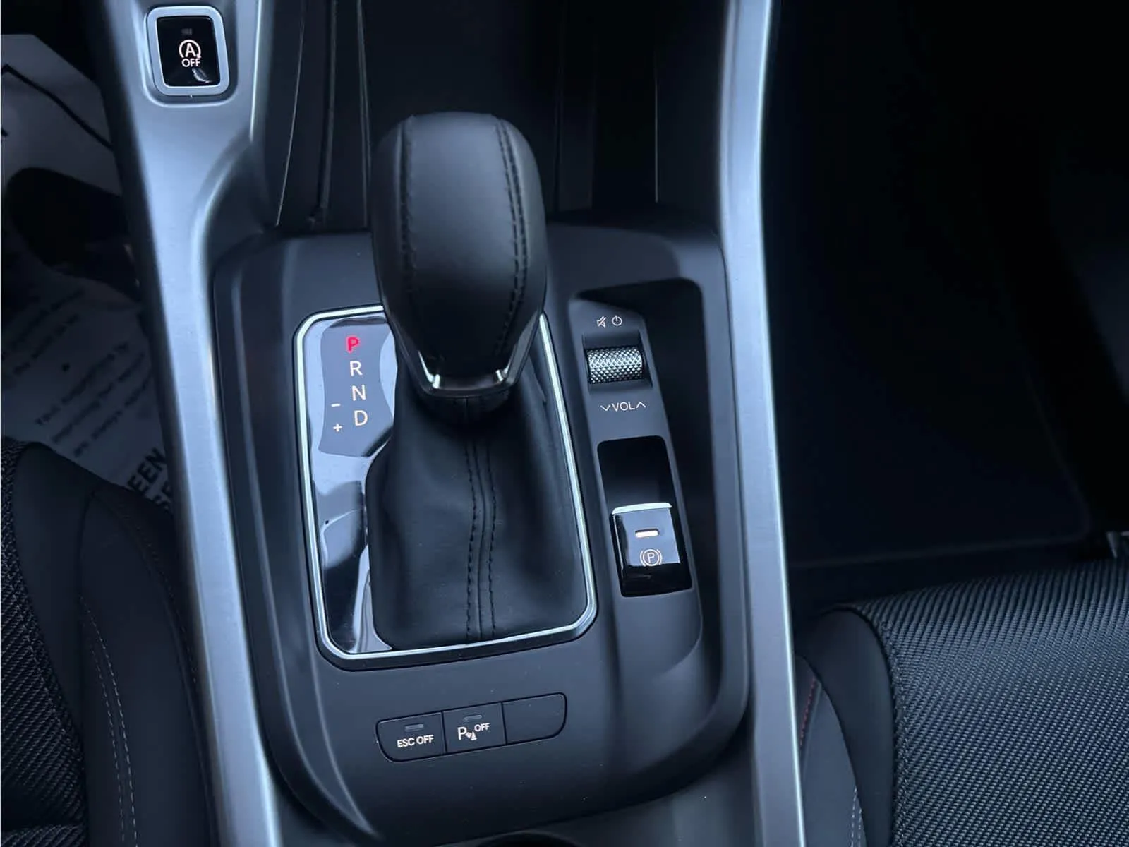 2025 Dodge Hornet GT - Photo 18