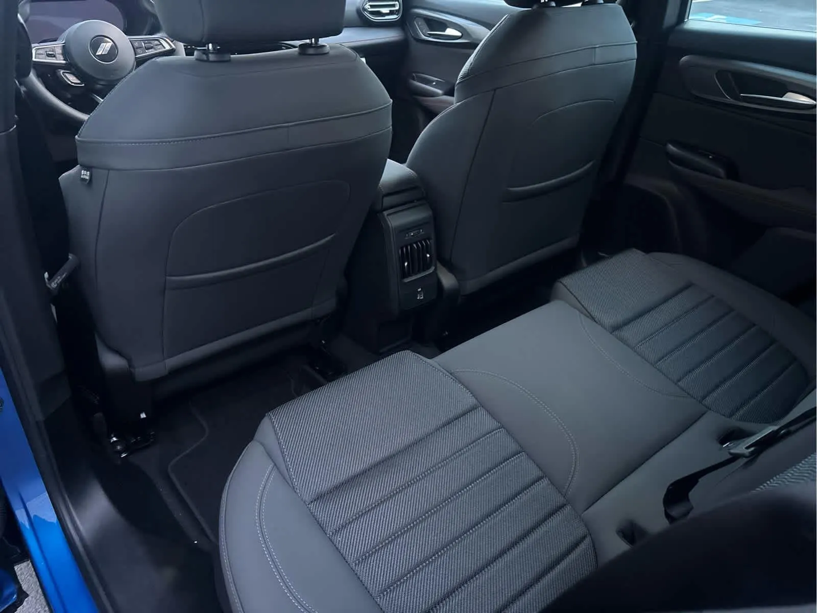 2025 Dodge Hornet GT - Photo 24