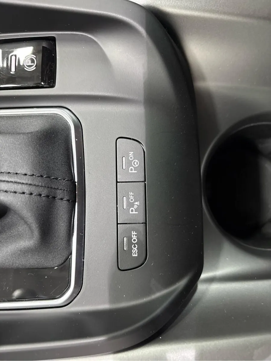 2025 Dodge Hornet GT - Photo 17